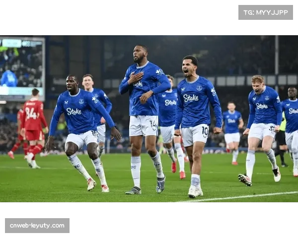 埃弗顿2-0战胜伯恩茅斯，保级路上拿下关键三分